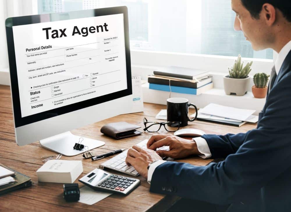 tax agent in Bulgaria working for clients